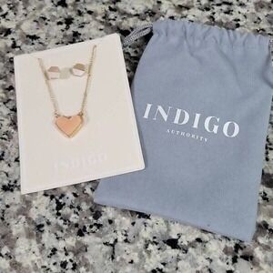 Earring and necklace‎ set